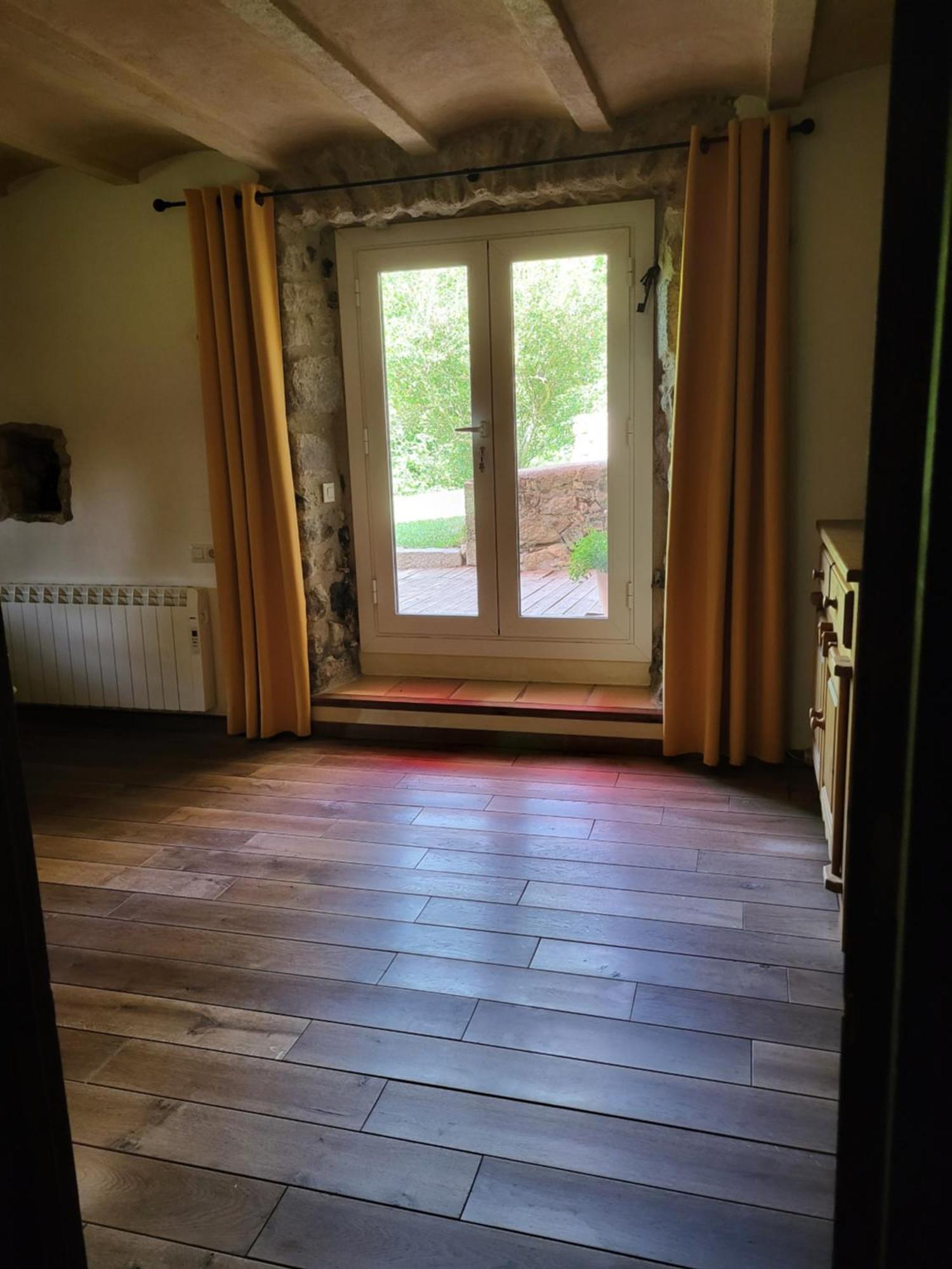 Chambre Ciel Et Terre Et Chambre Terrasse 圣洛朗－德塞尔当 外观 照片